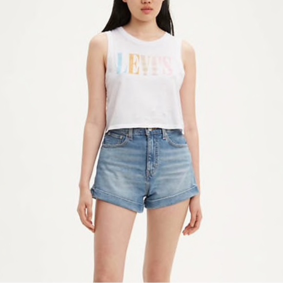 LAST 1! Levi’s high rise mom shorts - rolled light - Picture 2 of 5